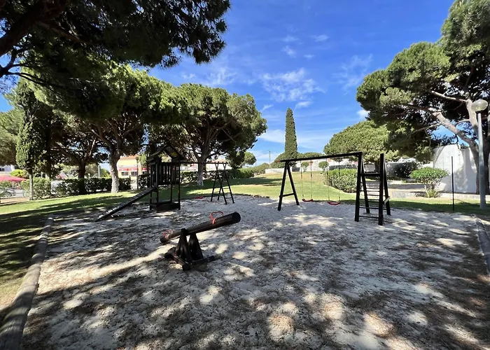 Acoteias With Pool By Homing Villa *