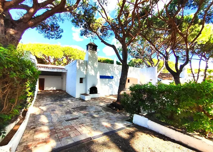 Acoteias With Pool By Homing Villa *