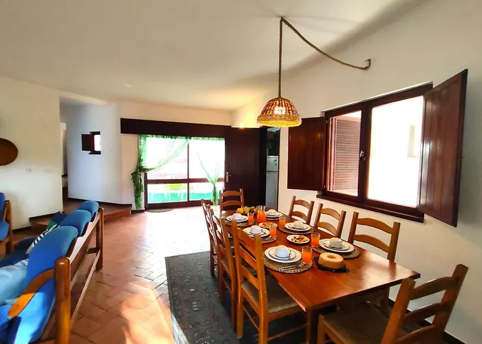 Villa Acoteias With Pool By Homing *