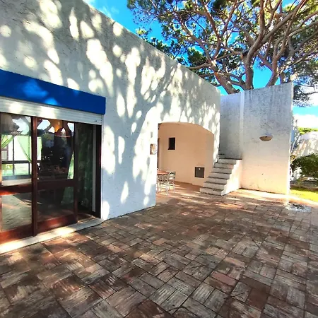 Acoteias With Pool By Homing *