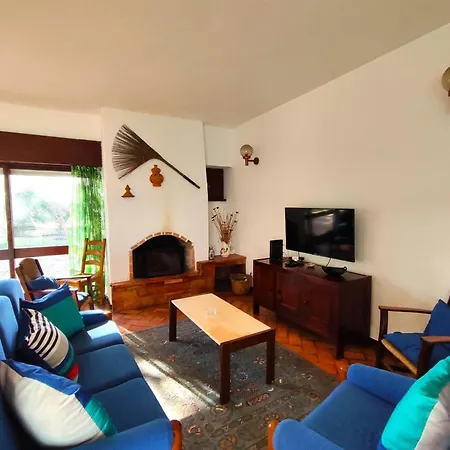 Villa Acoteias With Pool By Homing *